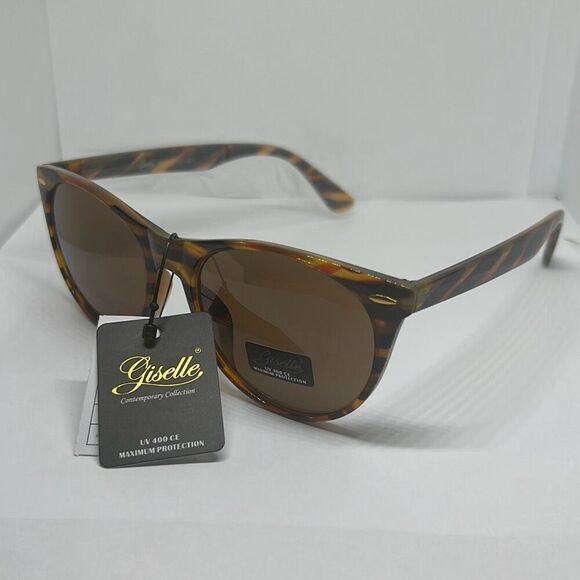 Giselle Women’s Round Sunglasses - Picture 1 of 3